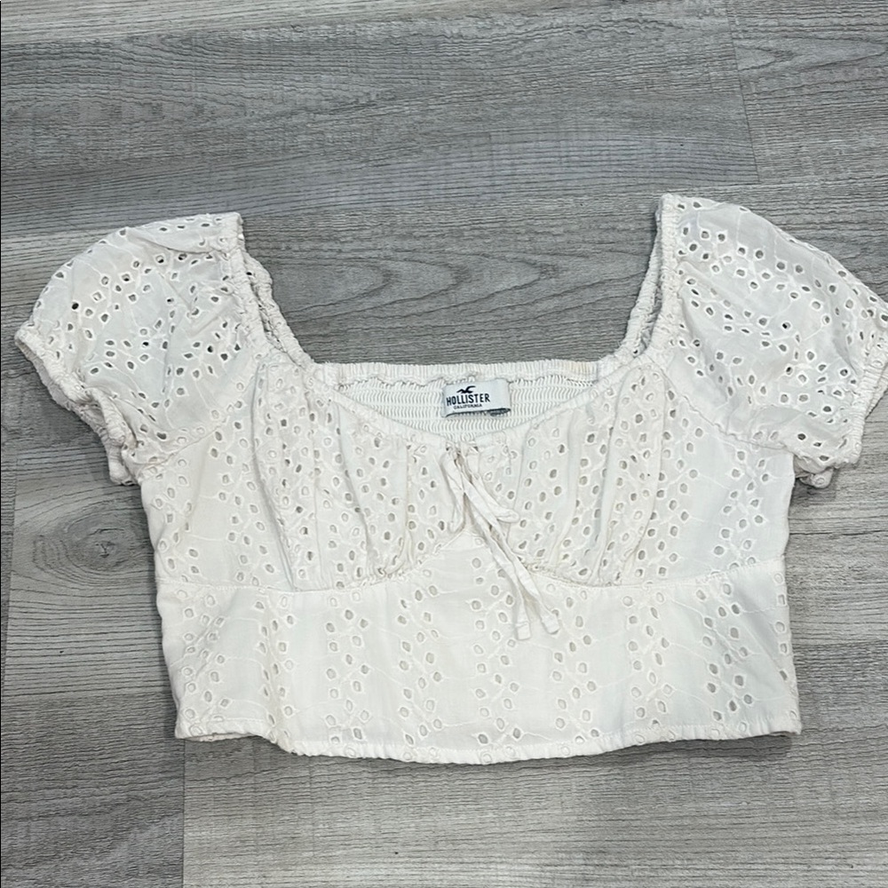 Hollister White Puff Sleeve Crop Blouse
